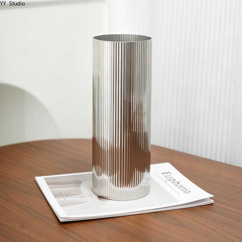 Luxury Stainless Steel Vase No - огляд і ціна Desk Setup Minimalist