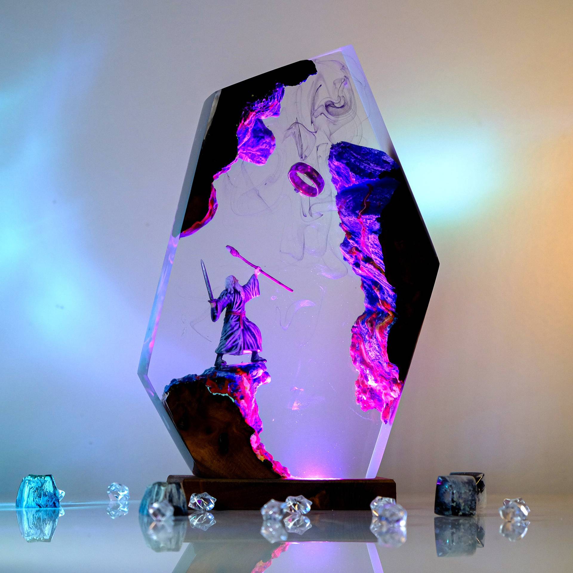 Movie Scence Figure Table Resi - огляд і ціна Desk Setup Lamp